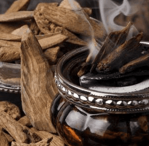 كيف أثبت رائحة البخور بالبيت