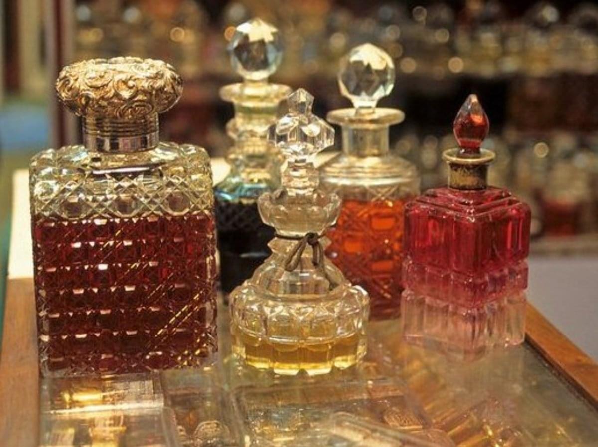 العطور الحمضية