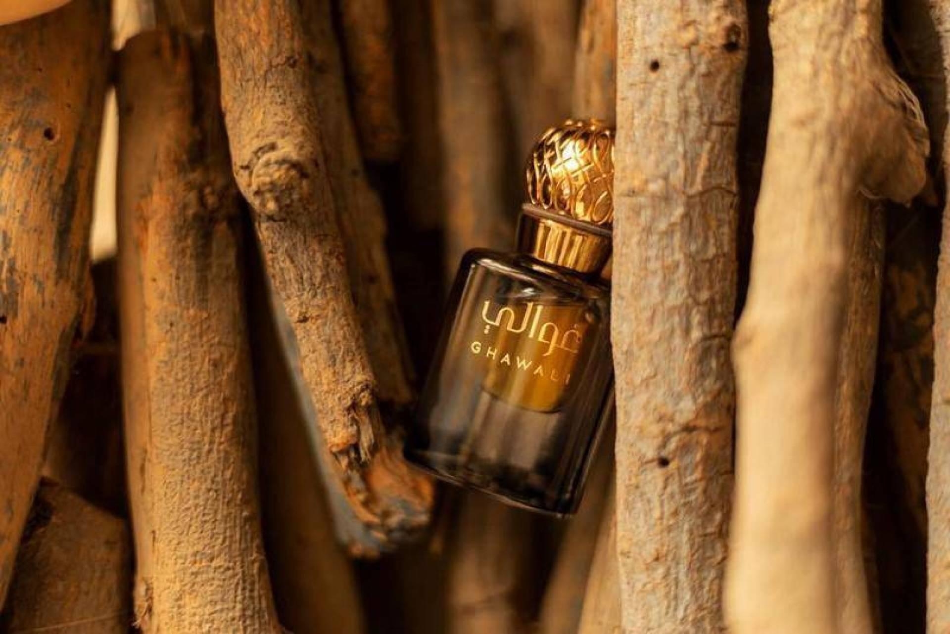عطور العود