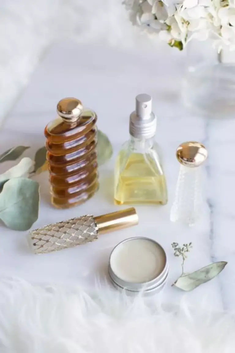 تاريخ صناعة المسك: رحلة عبر الزمن والثقافات