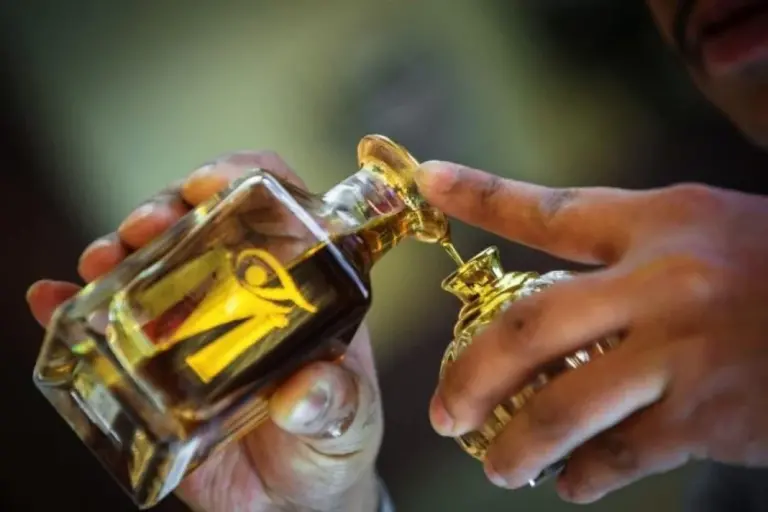 اشهر وافخم الماركات الفرنسيه للعطور