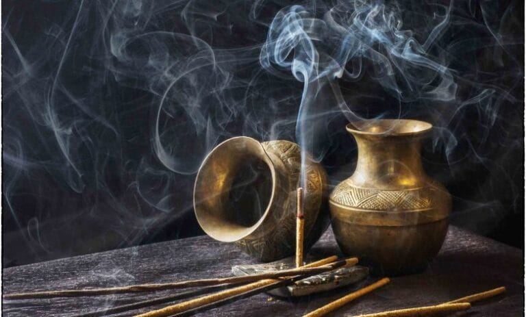 أفضل طرق تخزين شموع البخور: الحفاظ على عبيرها وجودتها