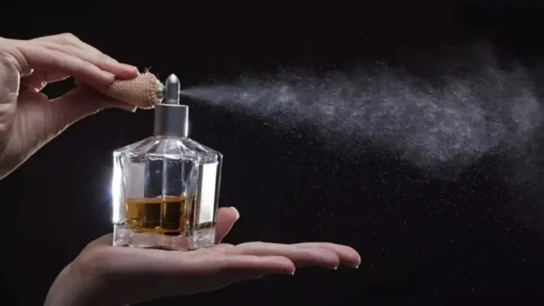 أغلى 5 عطور اخرى نسائية في العالم تمتزج فيه الروائح الرائعة وتعكس الفخامة والأناقة أغلى 5 عطور اخرى نسائية في العالم تمتزج فيه الروائح الرائعة وتعكس الفخامة والأناقة